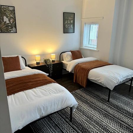 Modern Twin Room Near Ancoats & Etihad Stadium Manchester Buitenkant foto
